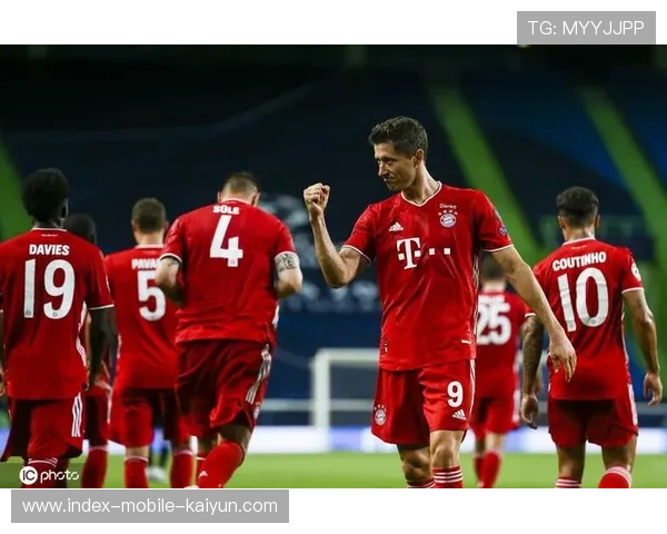 德甲拜仁短传连环，攻守呈现完美轮转的极致之路